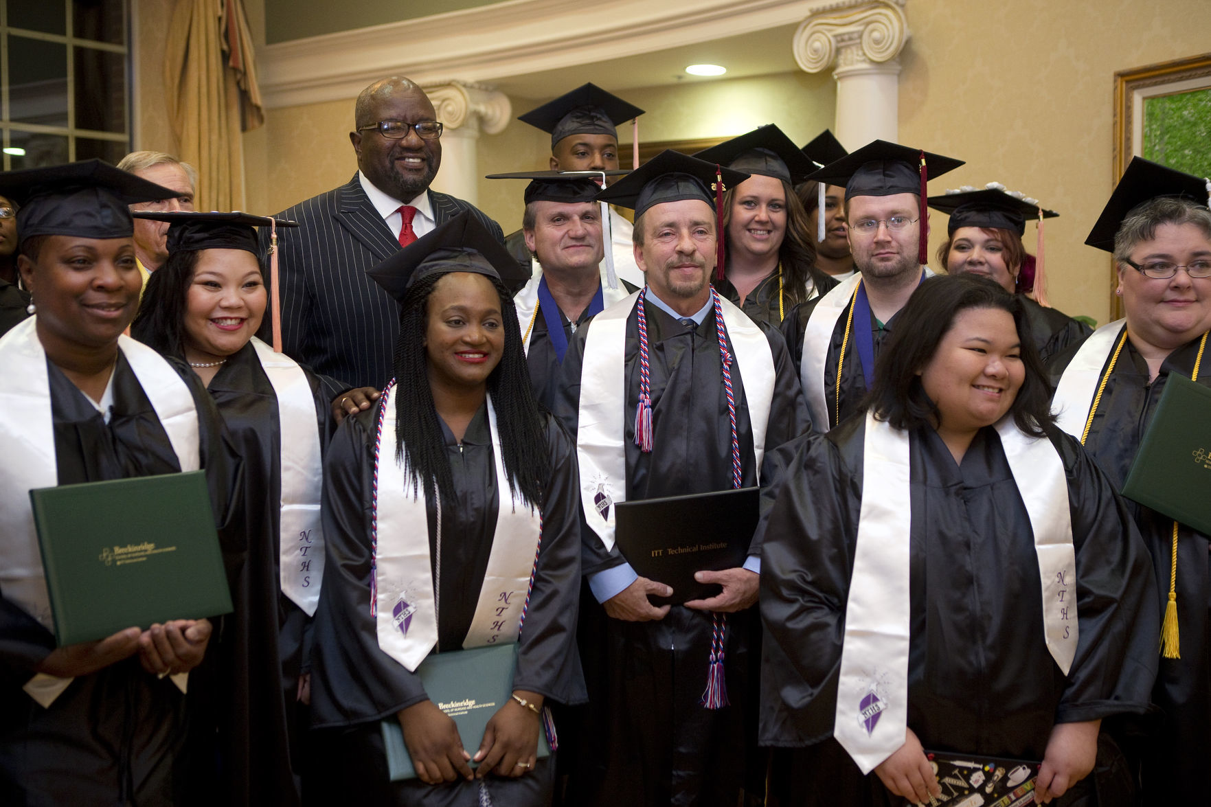 ey ittgraduationgal 092816 p08